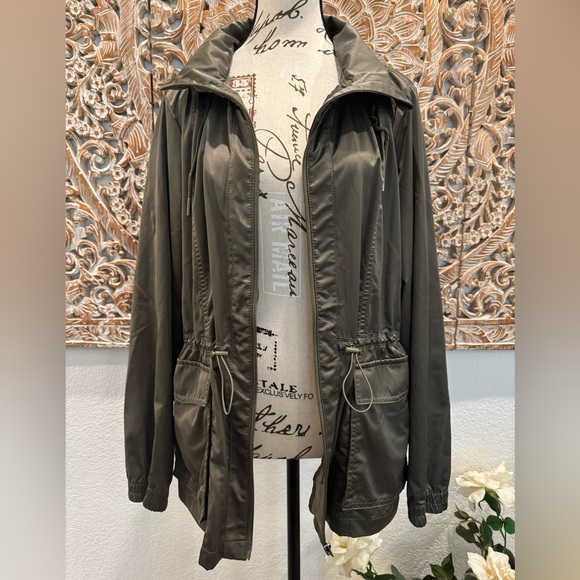 AVIA Army Green Commuter Jacket, Hooded, Zip Front, Lightweight- size L - Picture 2 of 14